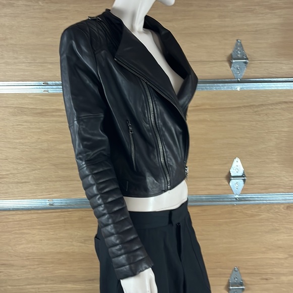 NWOT Alice + Olivia 100% Lambskin Moto Jacket Size Medium, defective zipper - Picture 12 of 17